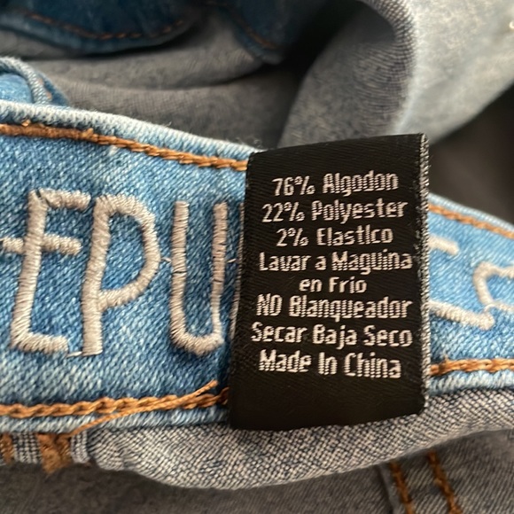 Medium wash stretch straight leg blue jeans embellished with faux peals - Picture 8 of 8